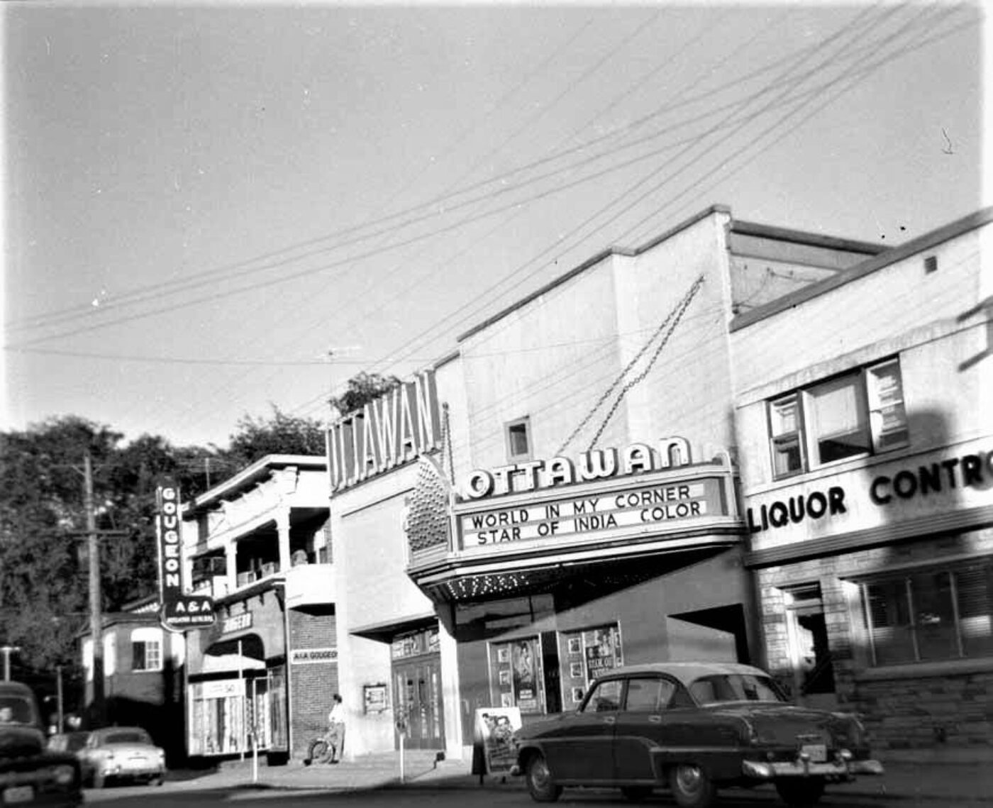 Historic photo of the former Ottawan Theatre in Hawkesbury.