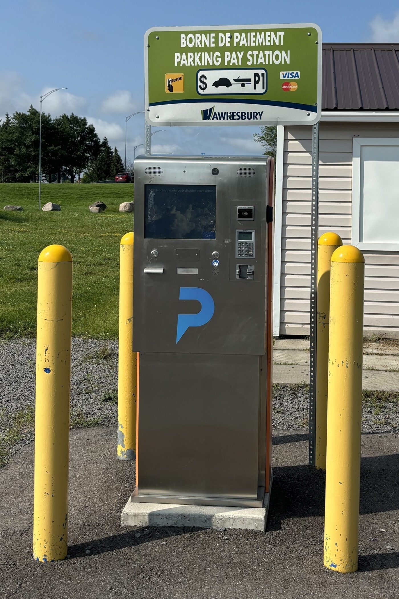 Photo of the Town of Hawkesbury's boat pay station.
