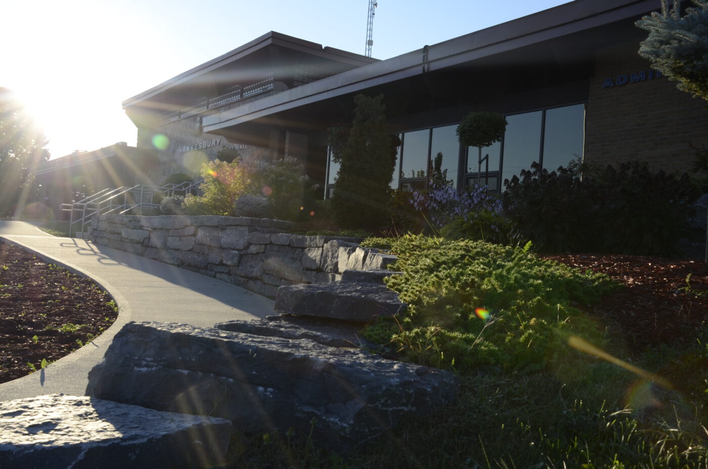 Exterior photo of Hawkesbury Town Hall